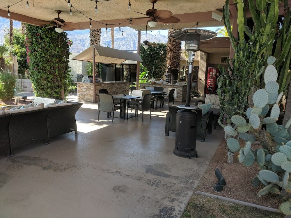 Фото Desert Isle of Palm Springs