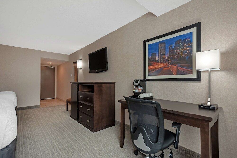 Фото Best Western Plus Port O'Call Hotel