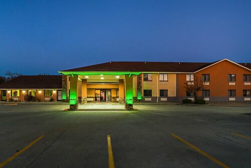 Гостиница Quality Inn Carbondale University area