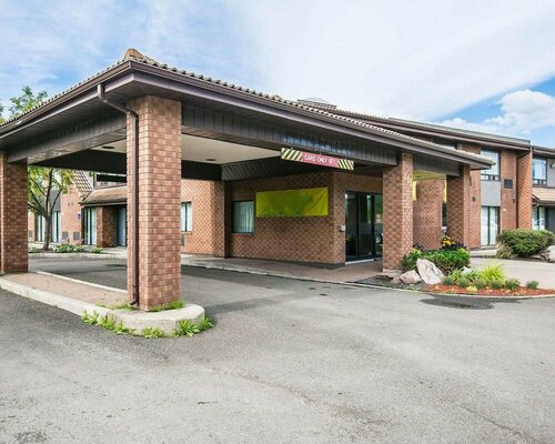 Гостиница Comfort Inn Hotel Campbellton