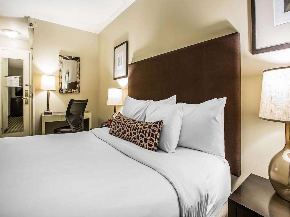 Фото Inn of Chicago