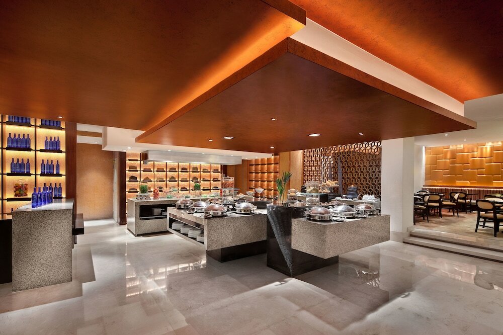 Фото Hilton Luxor Resort & SPA