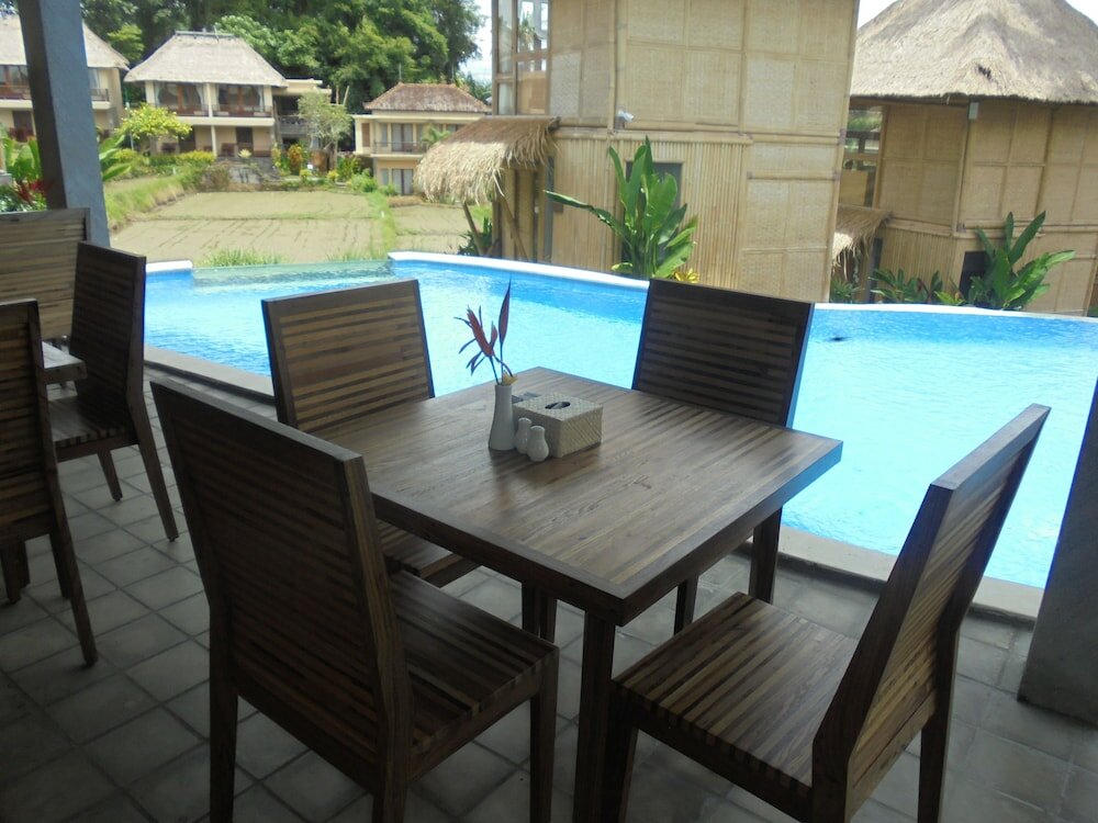 Фото 194778772671