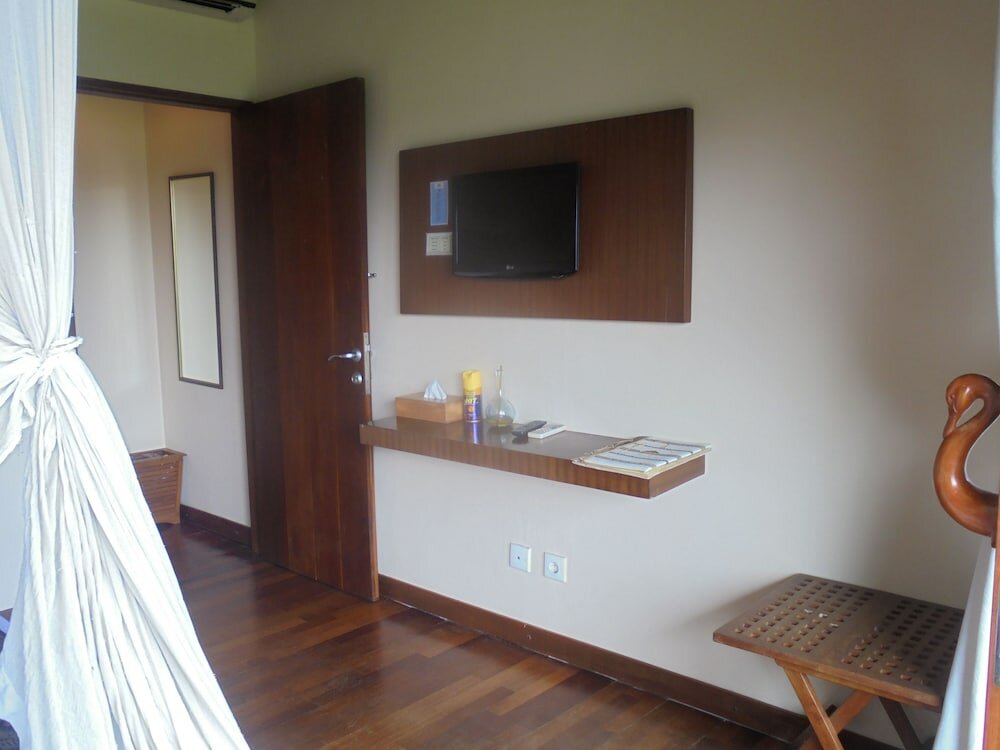 Фото 194778772671