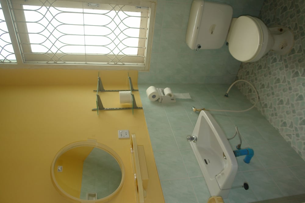 Фото Golden Guest Inn