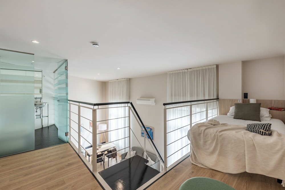 Фото Hotel Room Mate Laura