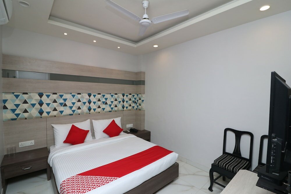 Фото Oyo Flagship 29055 Megha inn Charbagh