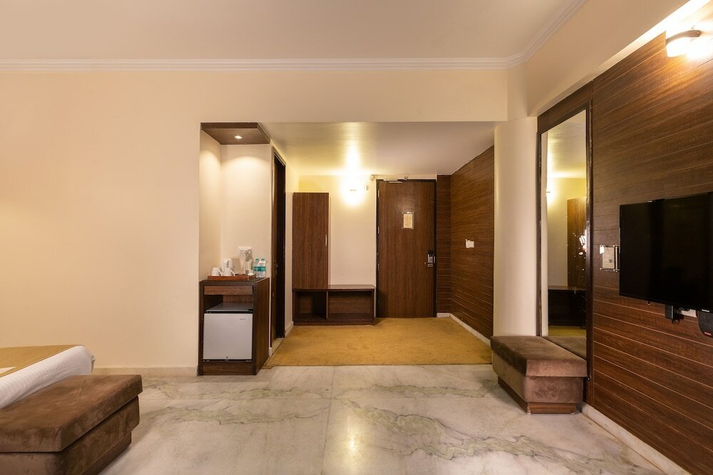 Фото The Solitaire