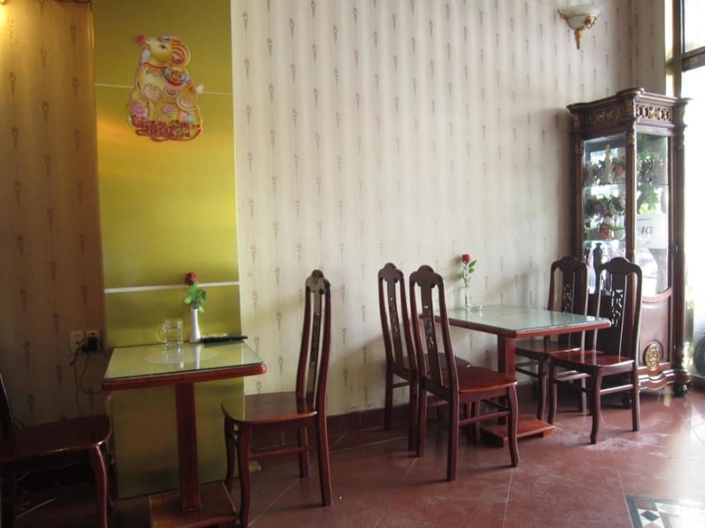 Фото Tan Hoang Long Hotel District 5