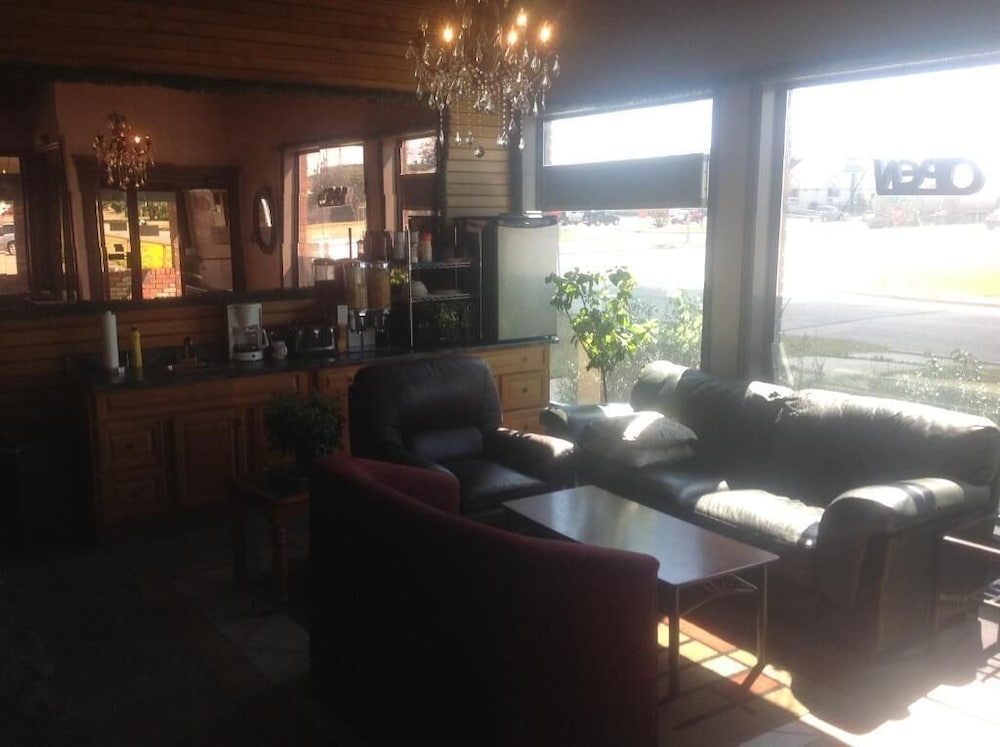 Фото Airport Inn