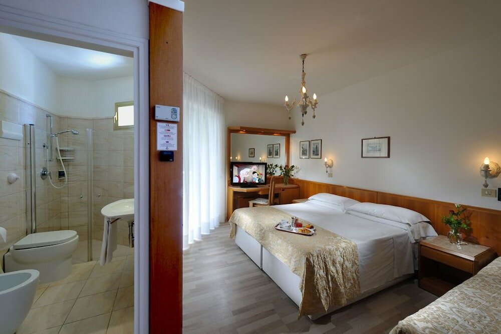 Фото Grand Hotel Playa