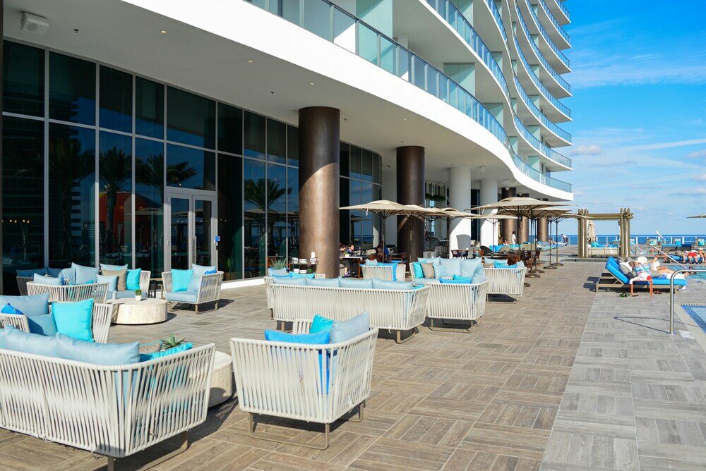 Фото Elegant condo with stunning ocean views