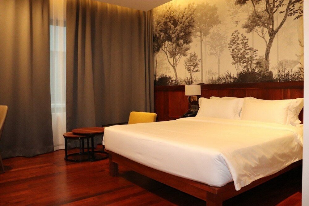 Фото Koulen Central Hotel