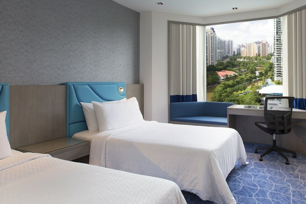 Фото Отель Four Points by Sheraton Singapore