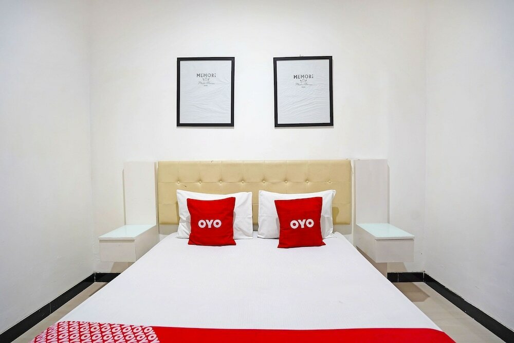 Фото Oyo 91508 Ruby Homestay Syariah
