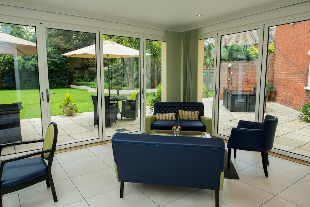 Фото Stanwell Hotel by Mercure