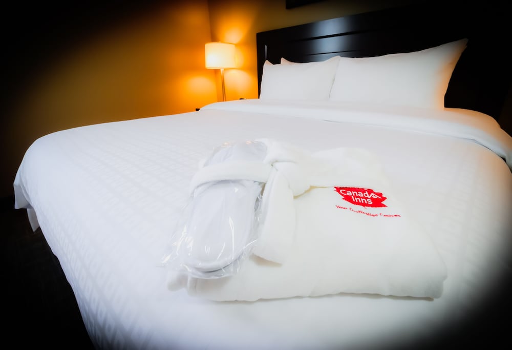 Фото Canad Inns Destination Centre Club Regent Casino Hotel