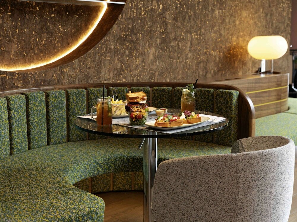 Фото Novotel Zurich City West