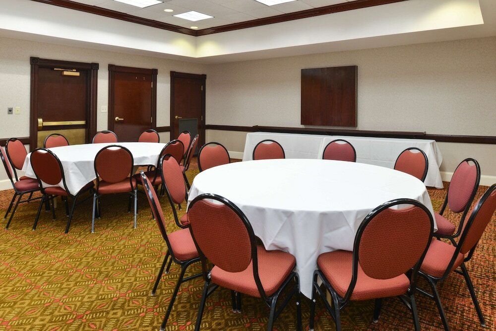 Фото Hampton Inn College Park