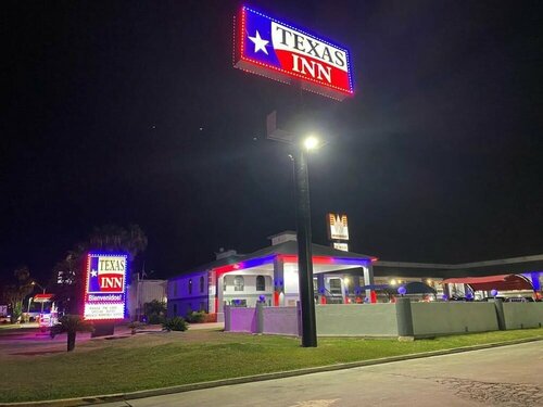 Гостиница Texas Inn & Suites Raymondville в Реймондвилле