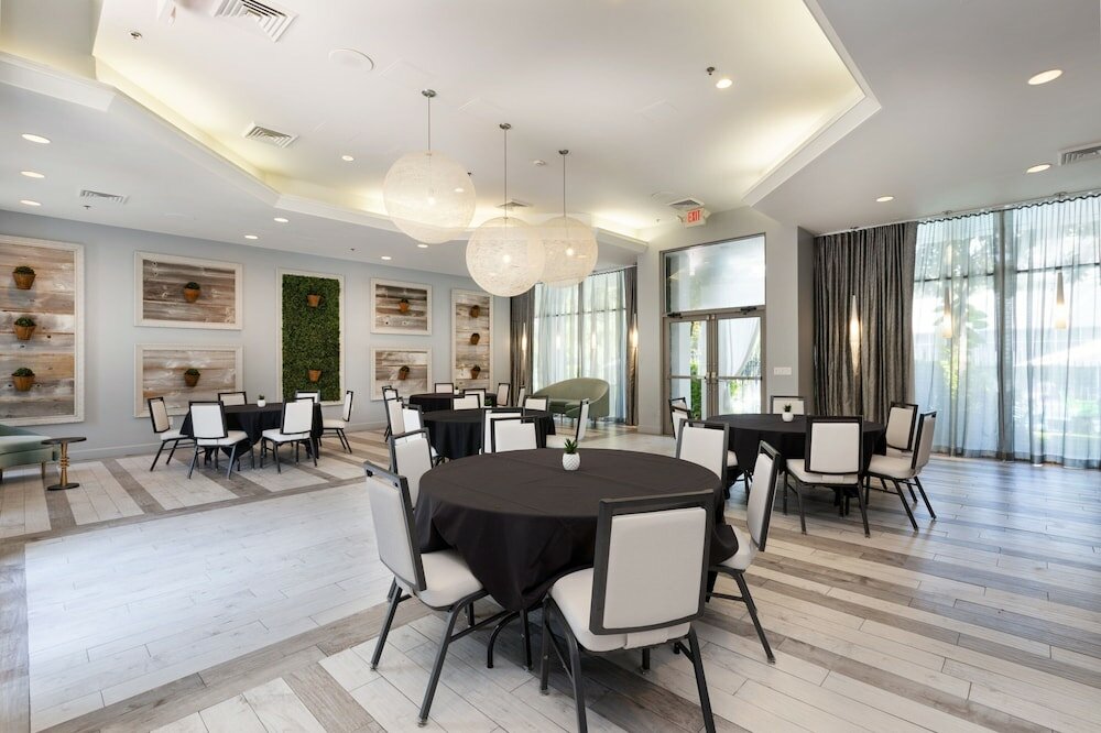 Фото Castle Hotel, Autograph Collection