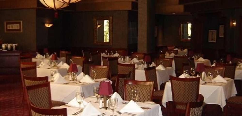 Фото Embassy Suites Hotel Birmingham