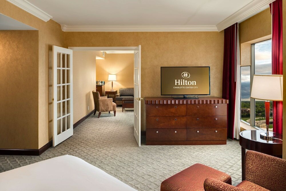 Фото Hilton Charlotte Uptown