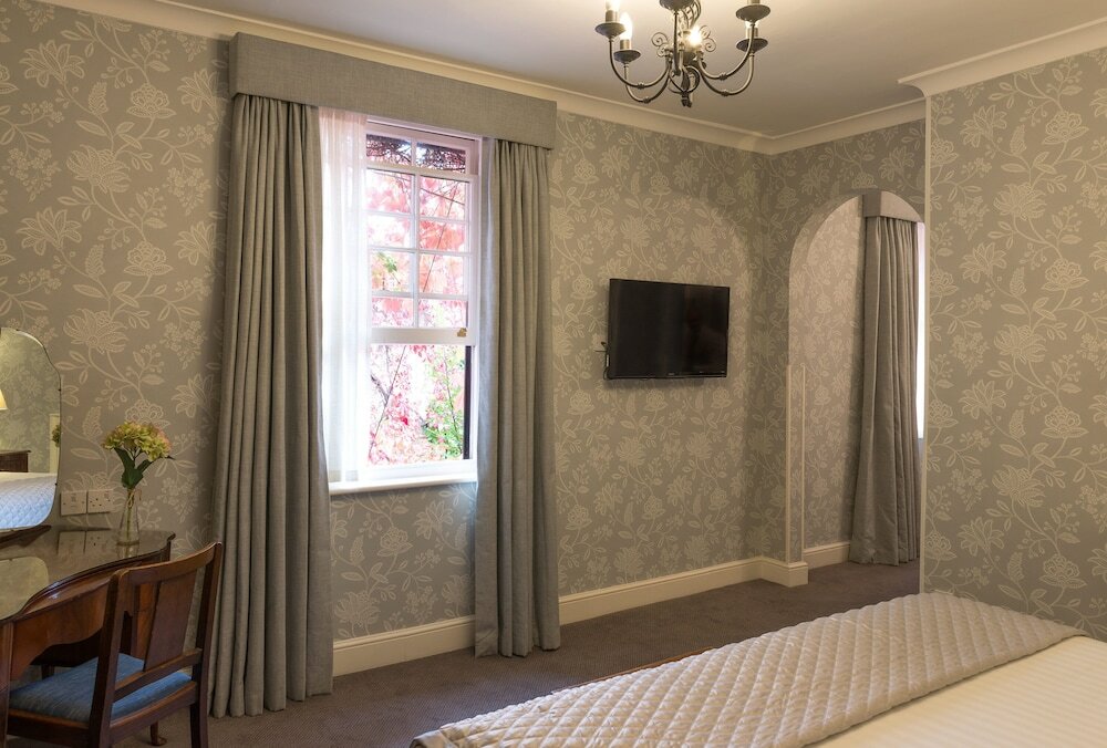 Фото Best Western Red Lion Hotel