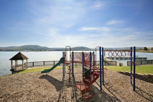 Гостиница Wyndham Garden Lake Guntersville