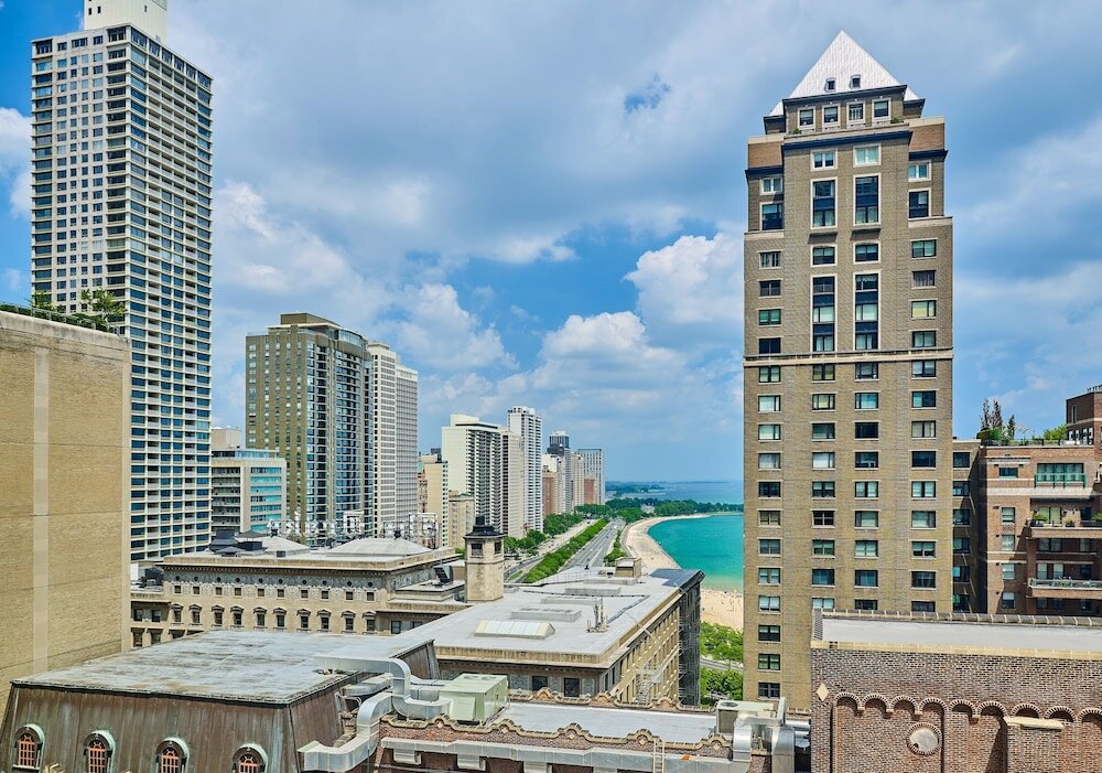 Фото The Westin Michigan Avenue Chicago