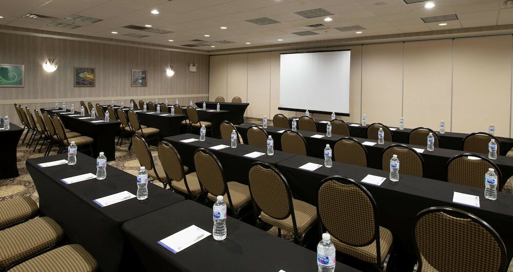 Фото Hilton Garden Inn Philadelphia/Ft. Washington