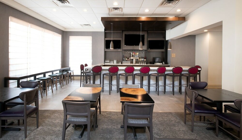 Фото Hilton Garden Inn Philadelphia/Ft. Washington