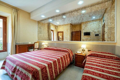 Гостиница Comfort Hotel Bolivar в Риме