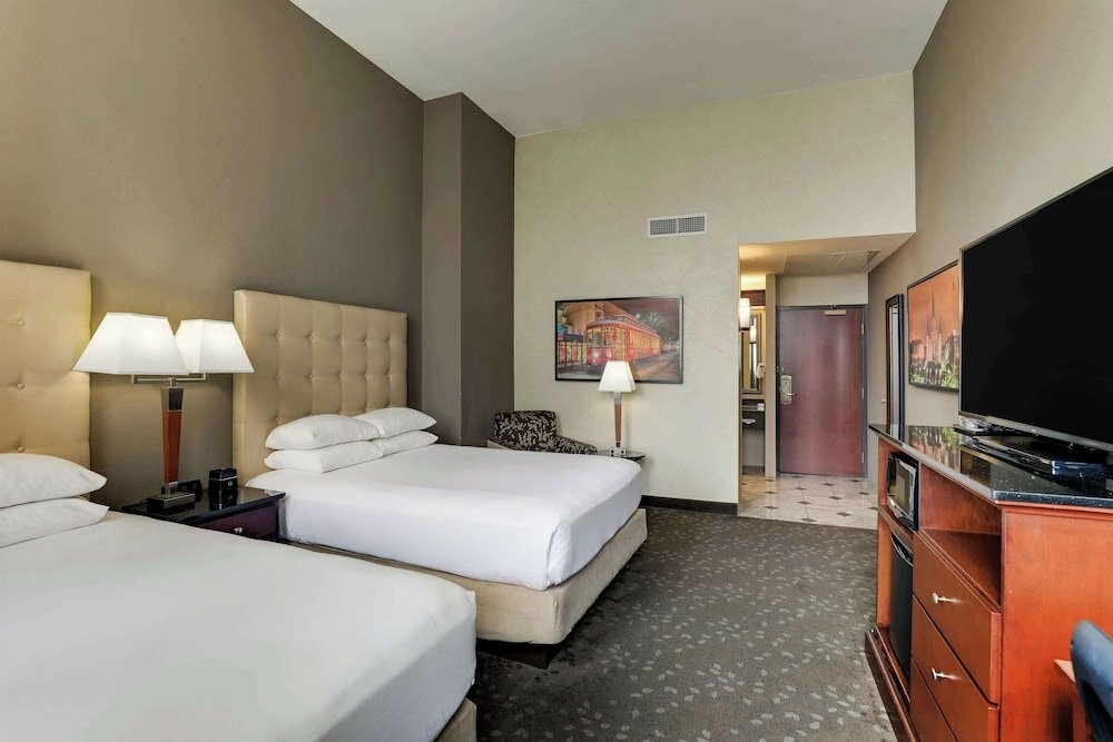 Фото Drury Plaza Hotel New Orleans