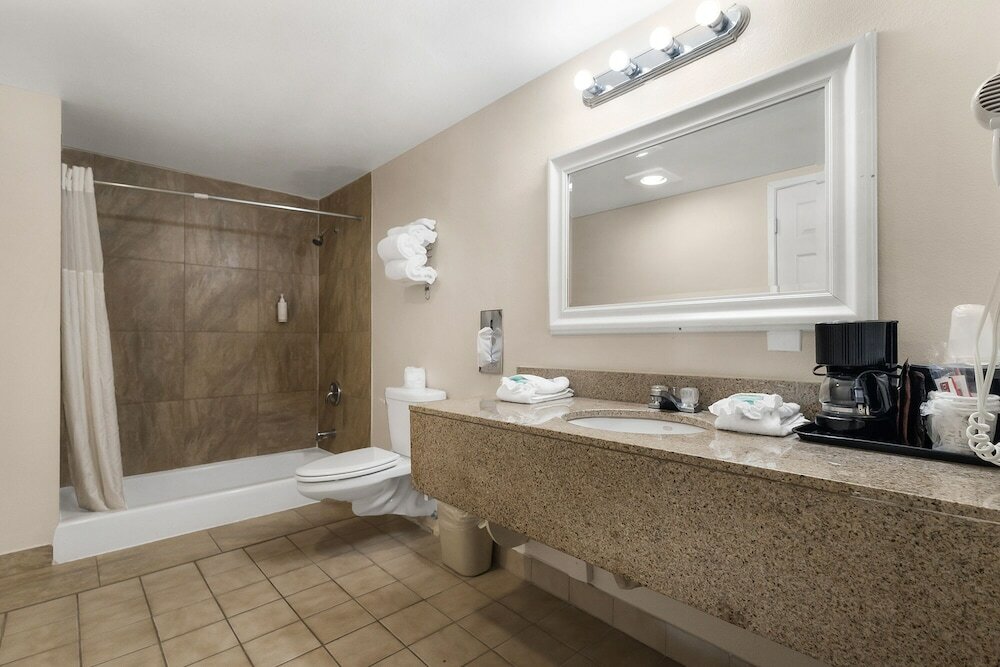 Фото Heritage Inn Express Roseville