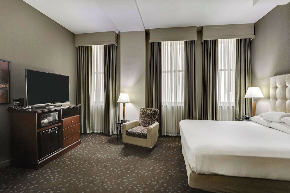 Фото Drury Plaza Hotel New Orleans