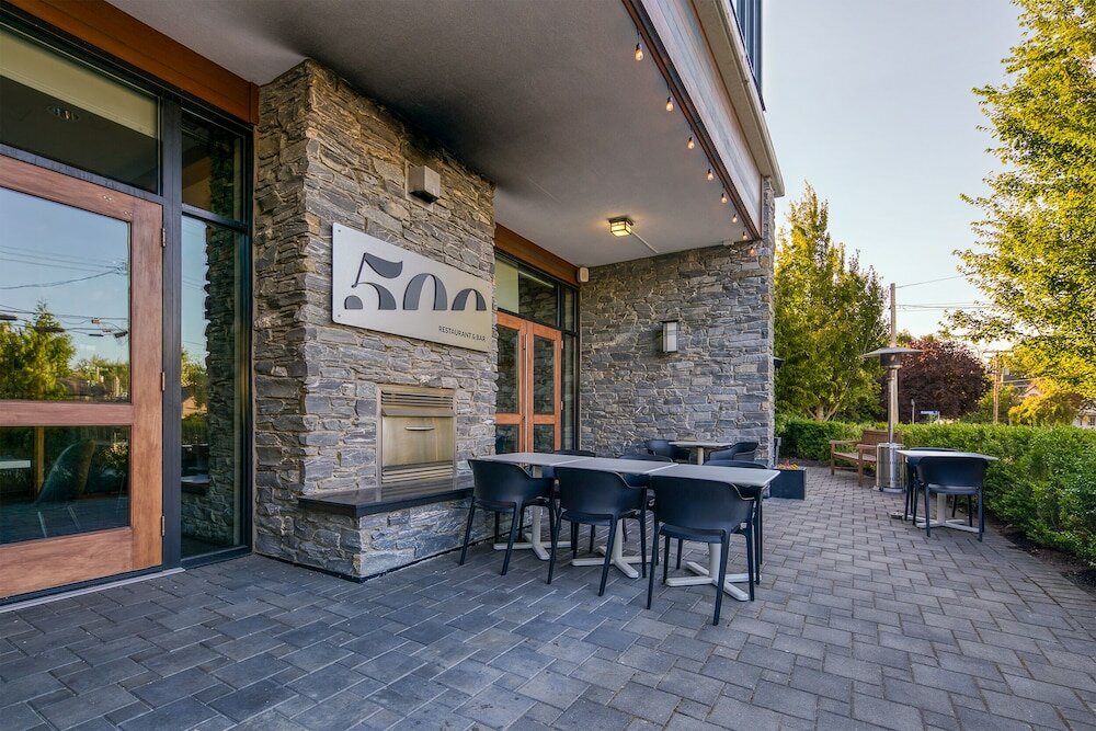 Фото The Oswego Hotel