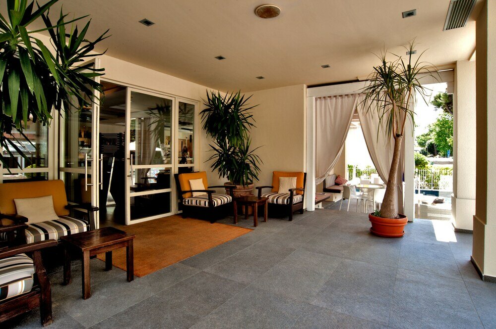 Фото Le Rose Suite Hotel