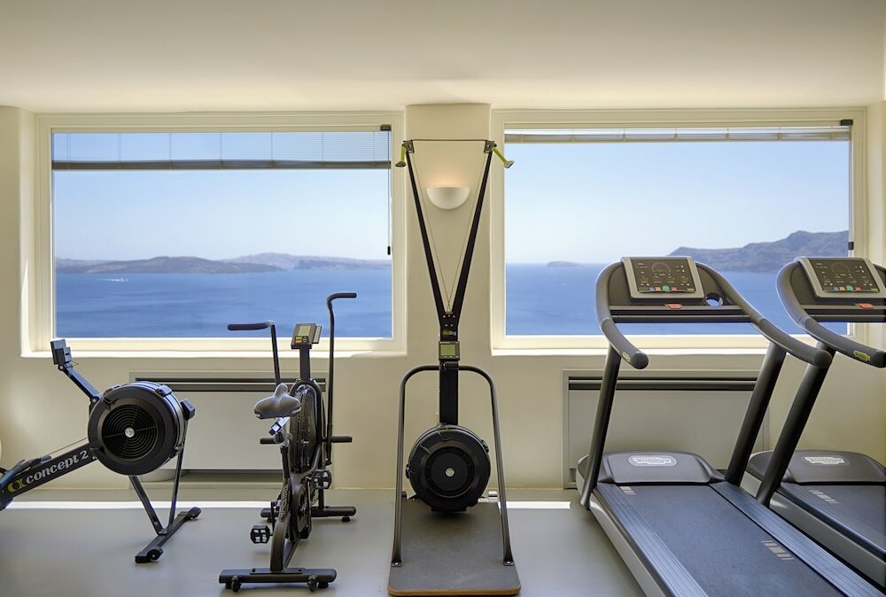 Фото Mystique, a Luxury Collection Hotel, Santorini