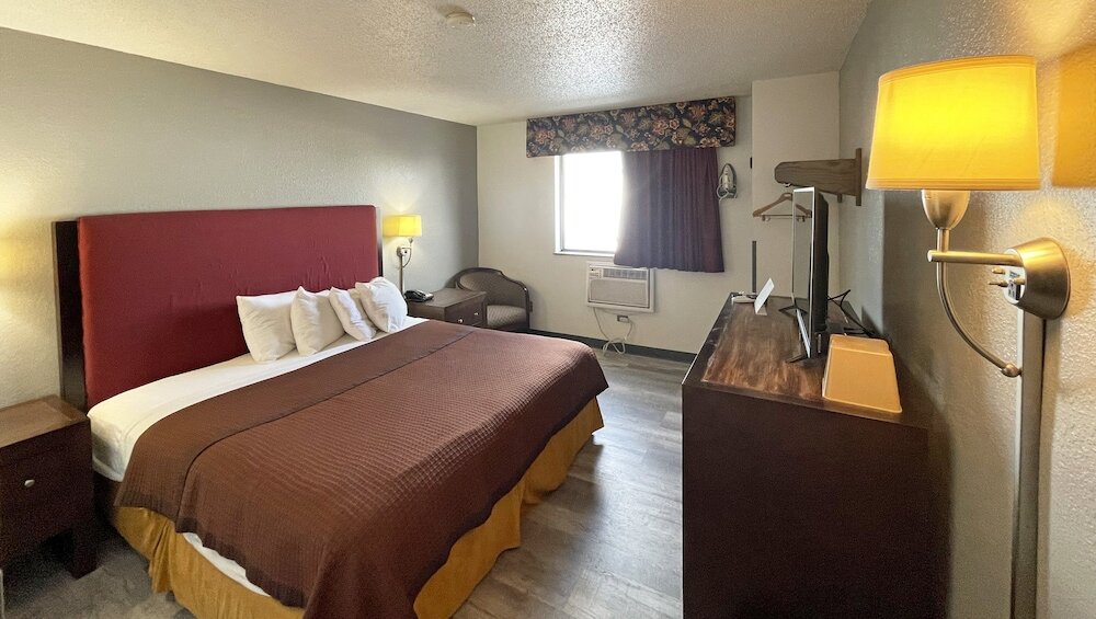 Фото Magnuson Hotel Fort Wayne North – Coliseum