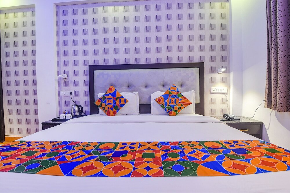 Фото FabEscape Sion Resort With Pool, Candolim