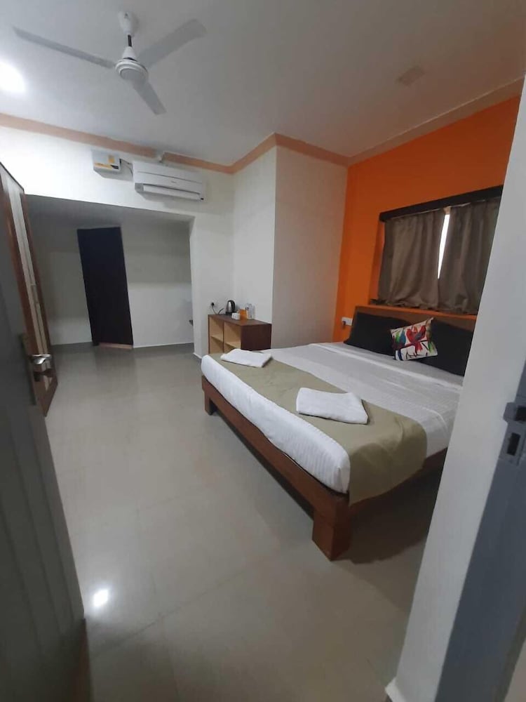 Фото Coral Beach Hotel Candolim