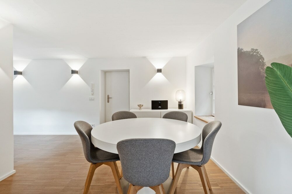 Фото Modern Apt Old Town w Panoramic View Id4