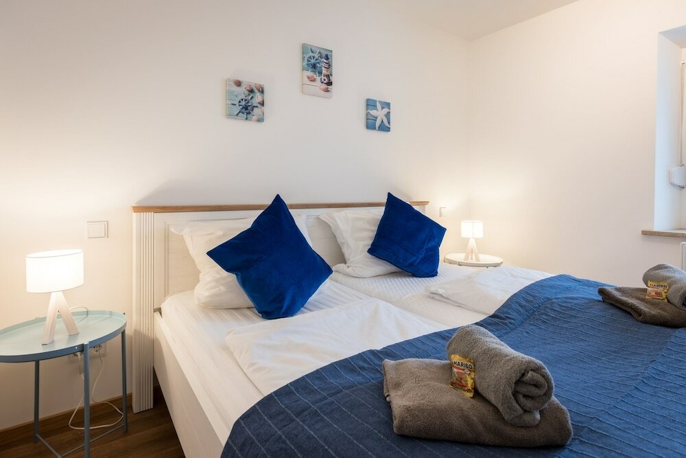 Фото Bright Augsburg Lechhausen