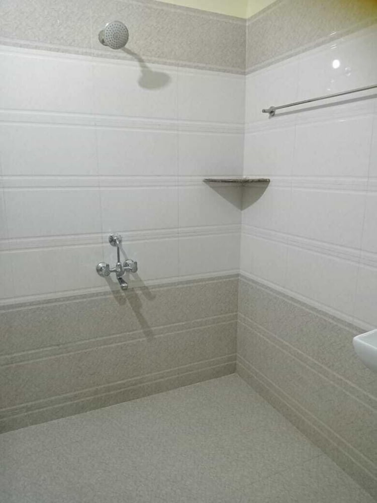 Фото Ocean Breeze Beach Resort