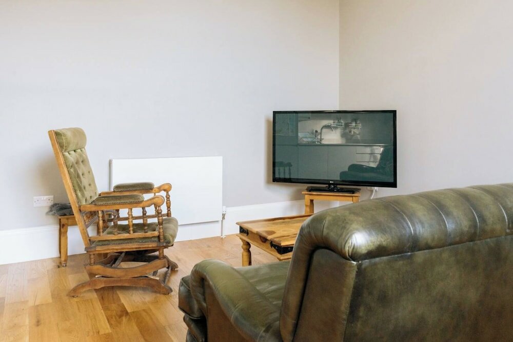 Фото Contemporary & Central 1bd Flat - Leith!