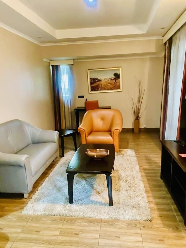 Фото La Cour - Hotels