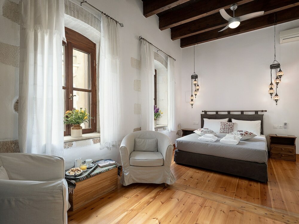 Фото Venetian Palace Chania