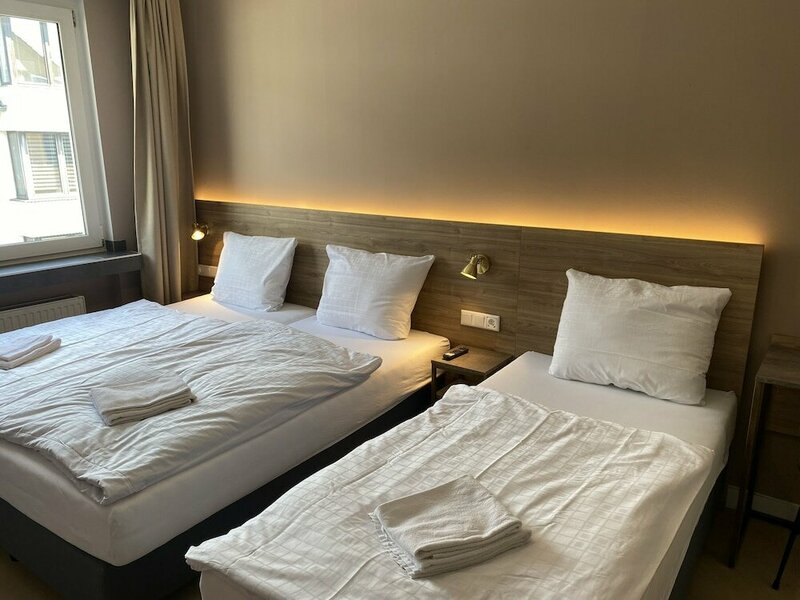 Гостиница Hotel Petite Königsallee в Дюссельдорфе