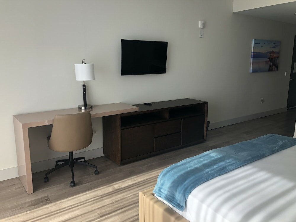 Фото Costa Hollywood Beach Studios